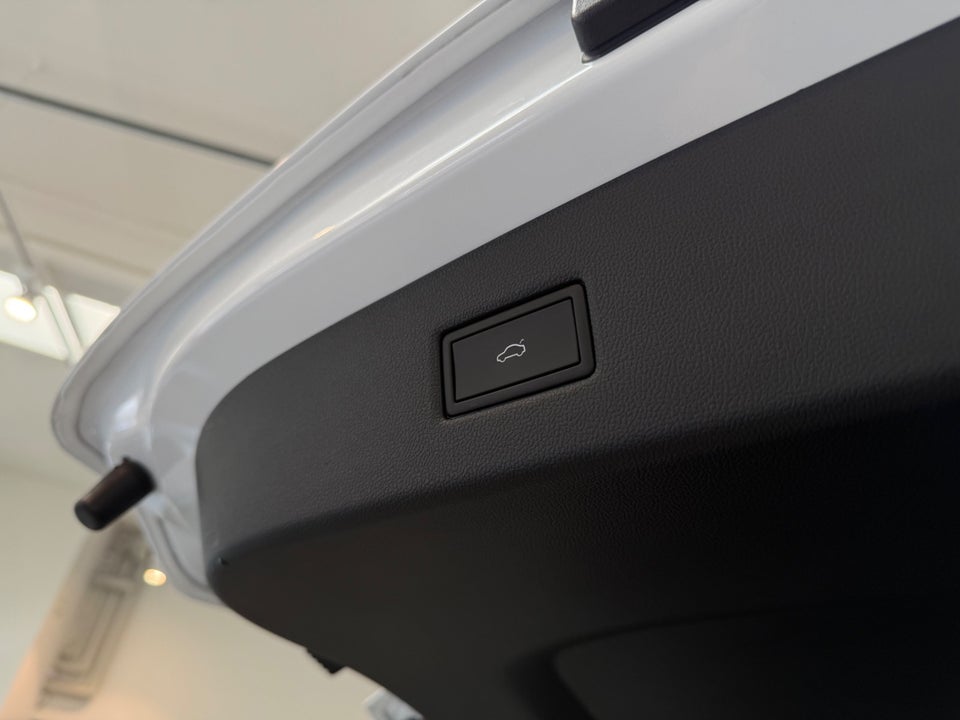 Ford Explorer 82 Select Extended Range 5d