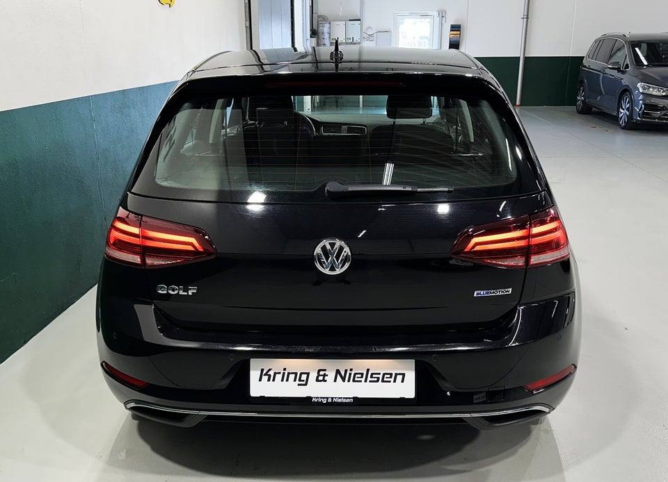 VW Golf VII 1,5 TSi 130 Comfortline DSG 5d