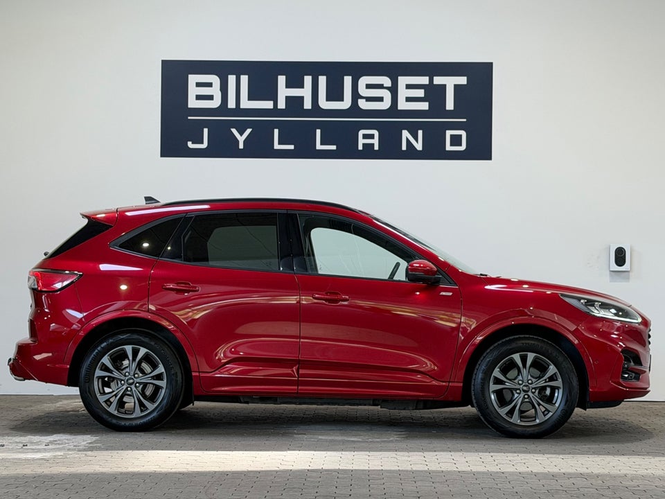 Ford Kuga 2,5 PHEV ST-Line X CVT 5d