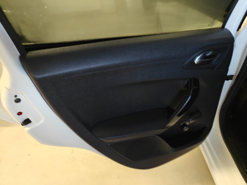 Peugeot 208 1,4 HDi 68 Active 5d