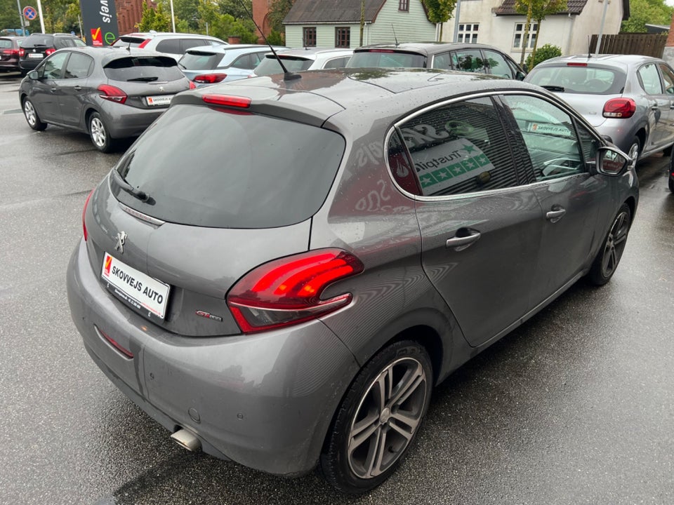 Peugeot 208 1,6 BlueHDi 100 GT Line Sky 5d