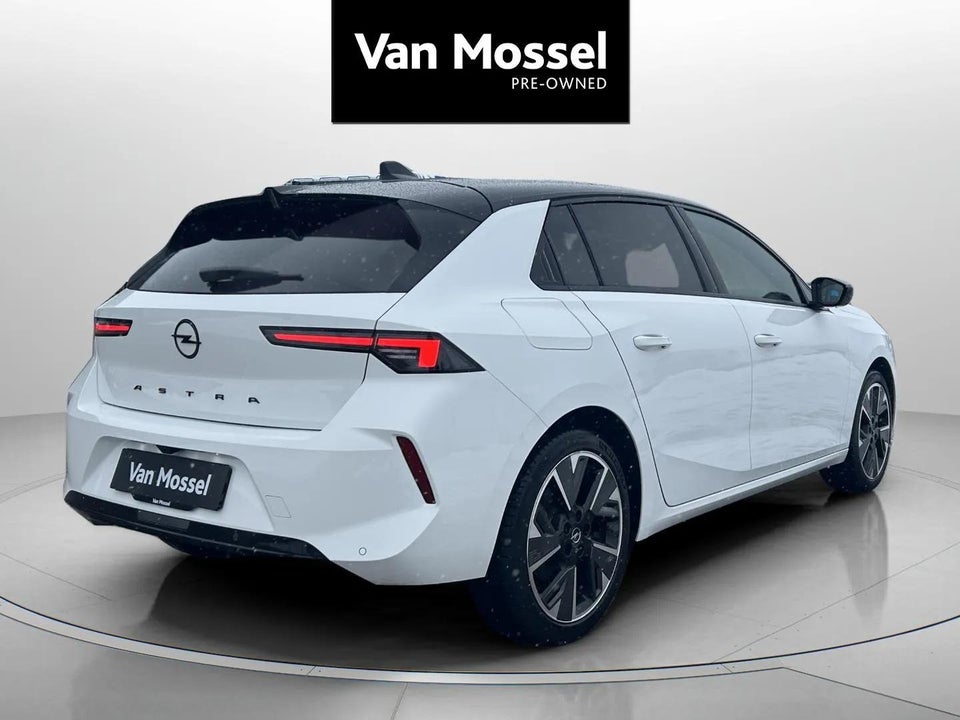 Opel Astra-e 54 GS 5d