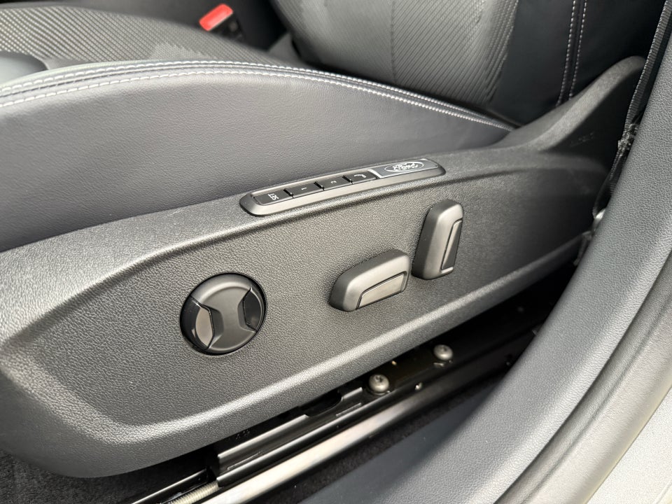 Ford Explorer 82 Select Extended Range 5d