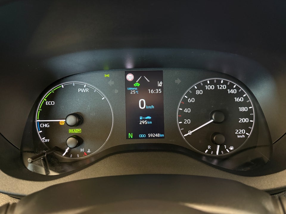 Toyota Yaris 1,5 Hybrid H1 e-CVT 5d