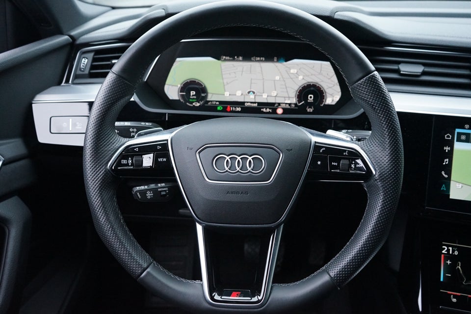 Audi e-tron 55 S-line quattro 5d