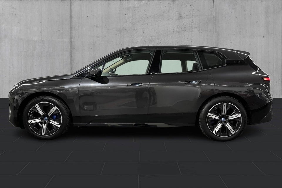 BMW iX xDrive40 Sport 5d