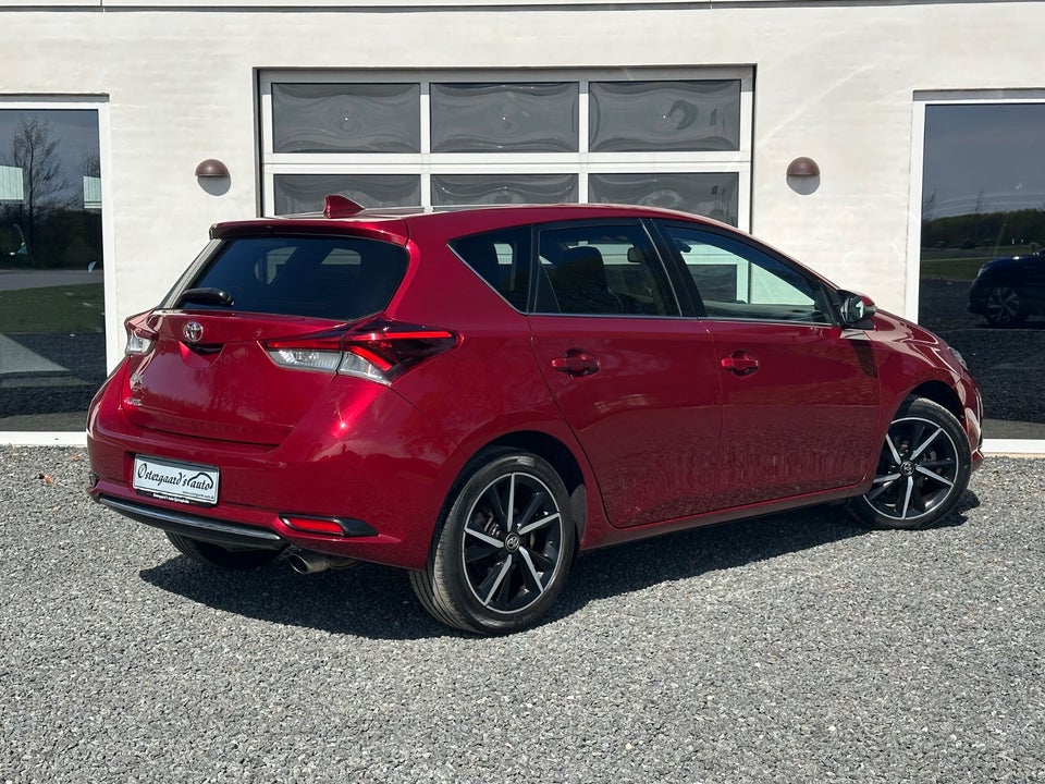 Toyota Auris 1,2 T T2 Style 5d