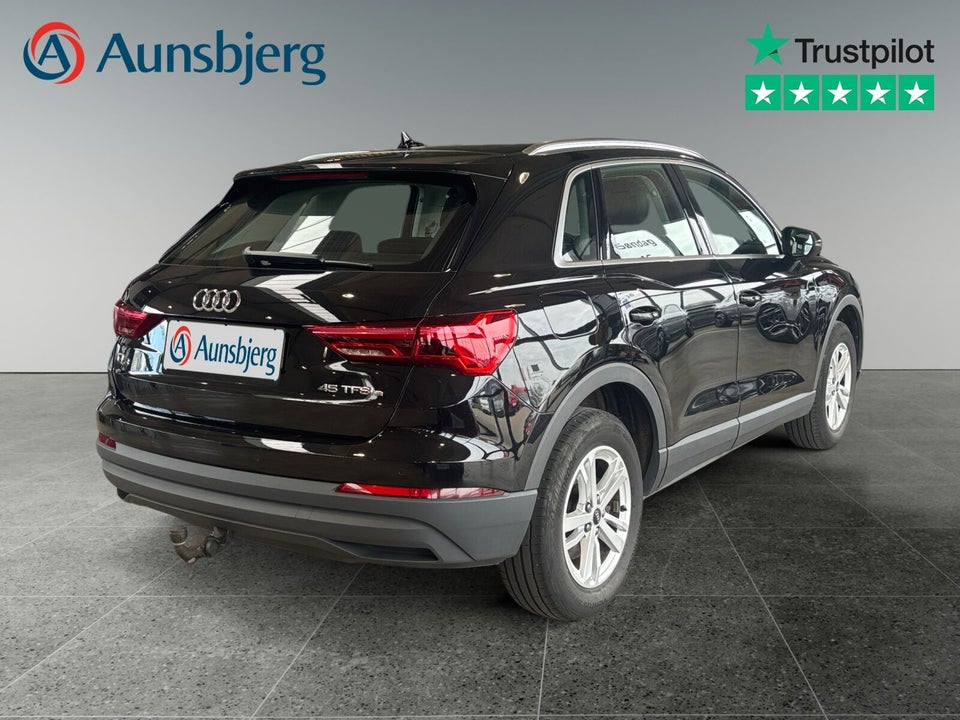 Audi Q3 45 TFSi e Attitude plus S-tr. 5d