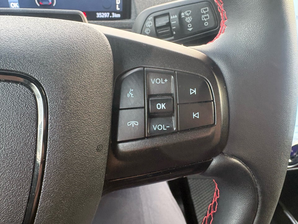 Ford Mustang Mach-E 98 Premium Extended Range AWD 5d