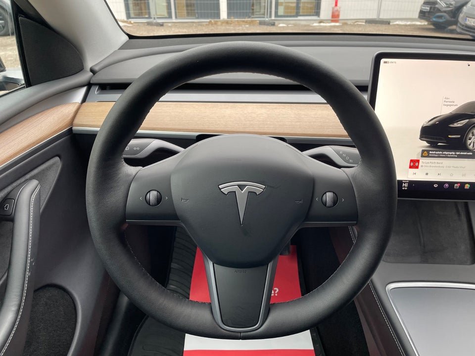 Tesla Model Y Long Range AWD 5d