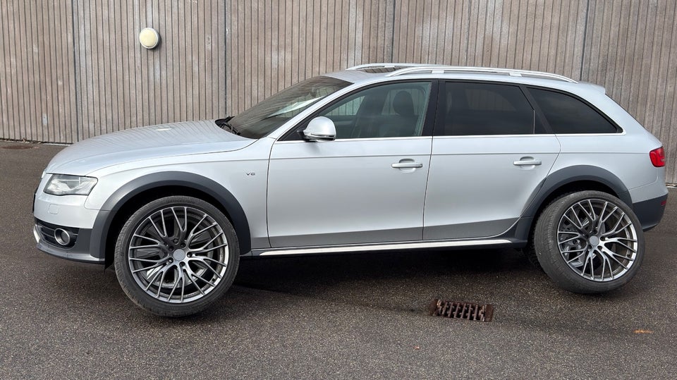 Audi A4 allroad 3,0 TDi 240 quattro S-tr. Van 5d