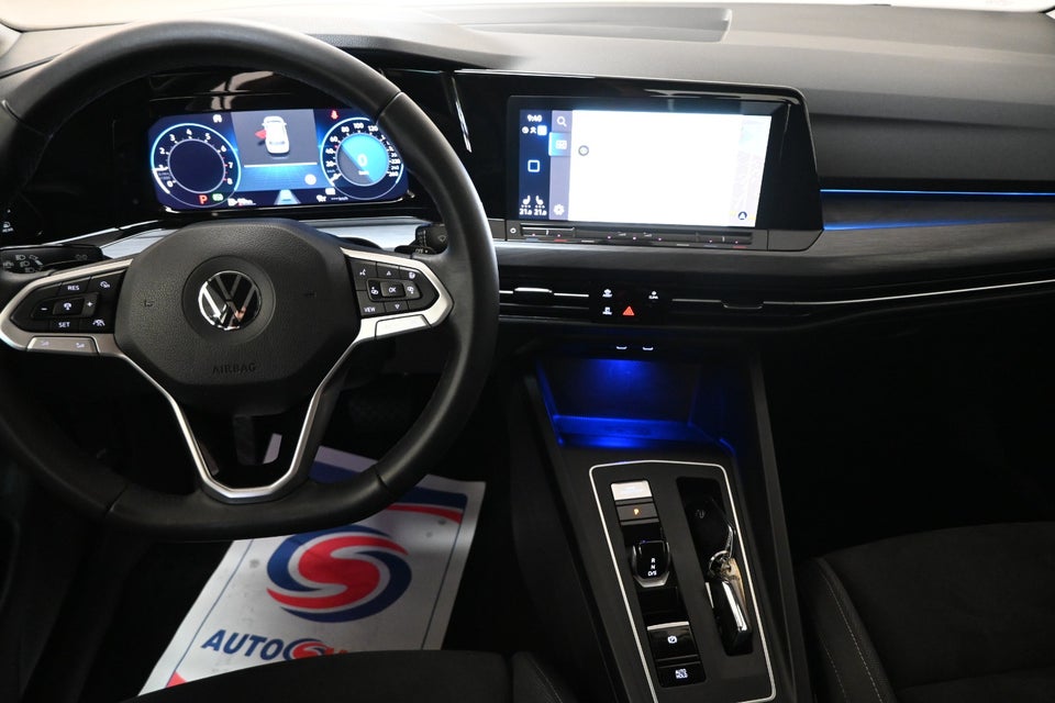 VW Golf VIII 1,5 eTSi 150 Style DSG 5d