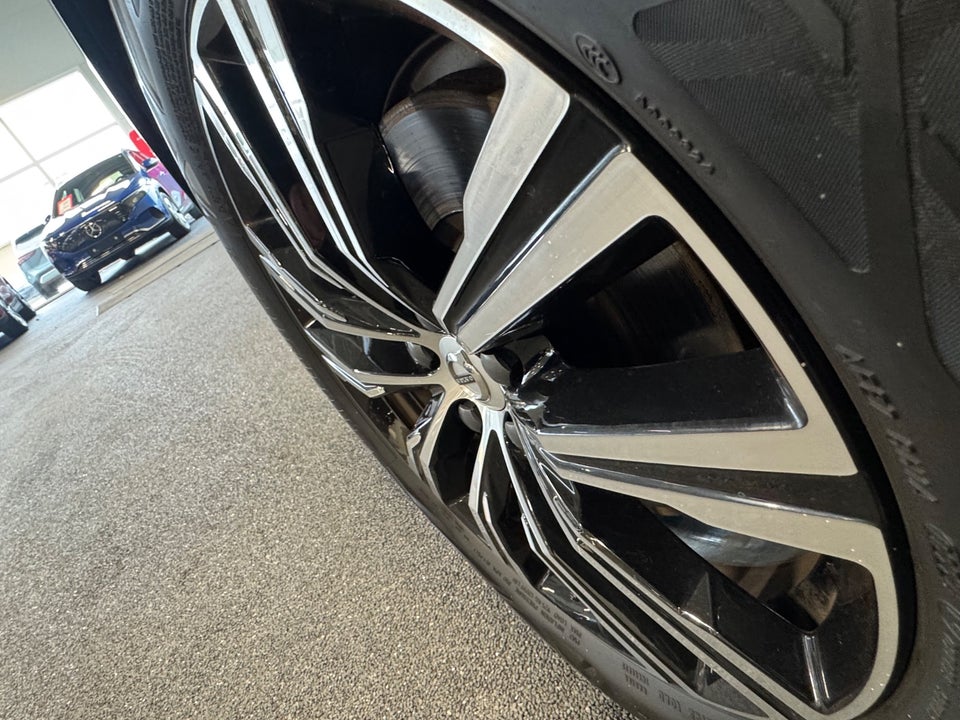 Volvo XC60 2,0 T6 ReCharge Inscription aut. AWD 5d