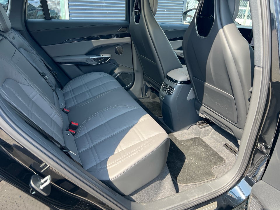 Hongqi EHS7 111 Exclusive 5d