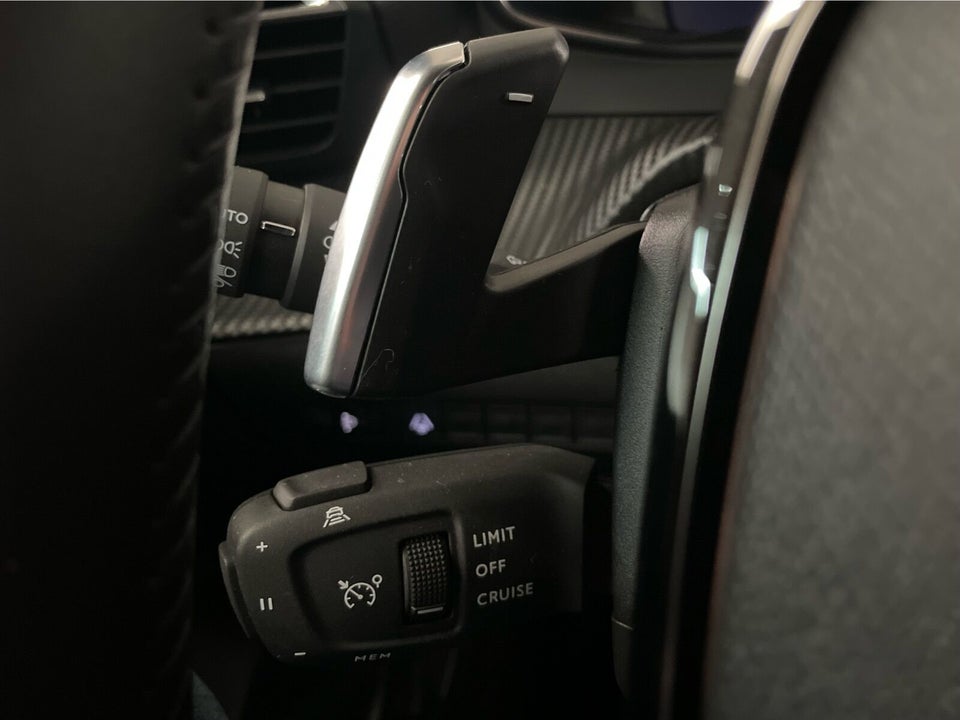 Peugeot 2008 1,2 PureTech 130 First Selection EAT8 5d