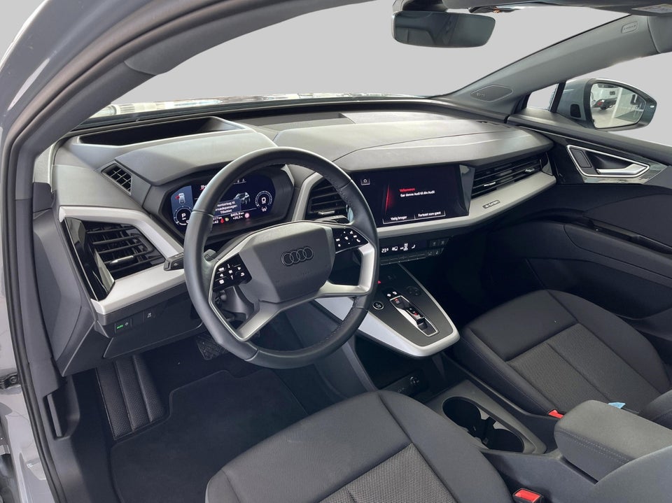 Audi Q4 e-tron 45 Progress 5d