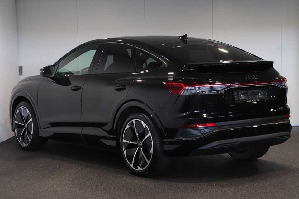 Audi Q4 e-tron 40 S-line Sportback 5d