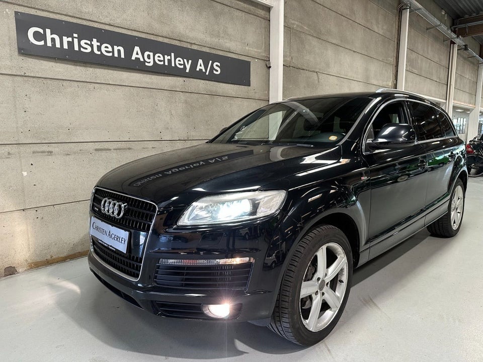 Audi Q7 3,0 TDi 233 quattro Tiptr. 7prs 5d