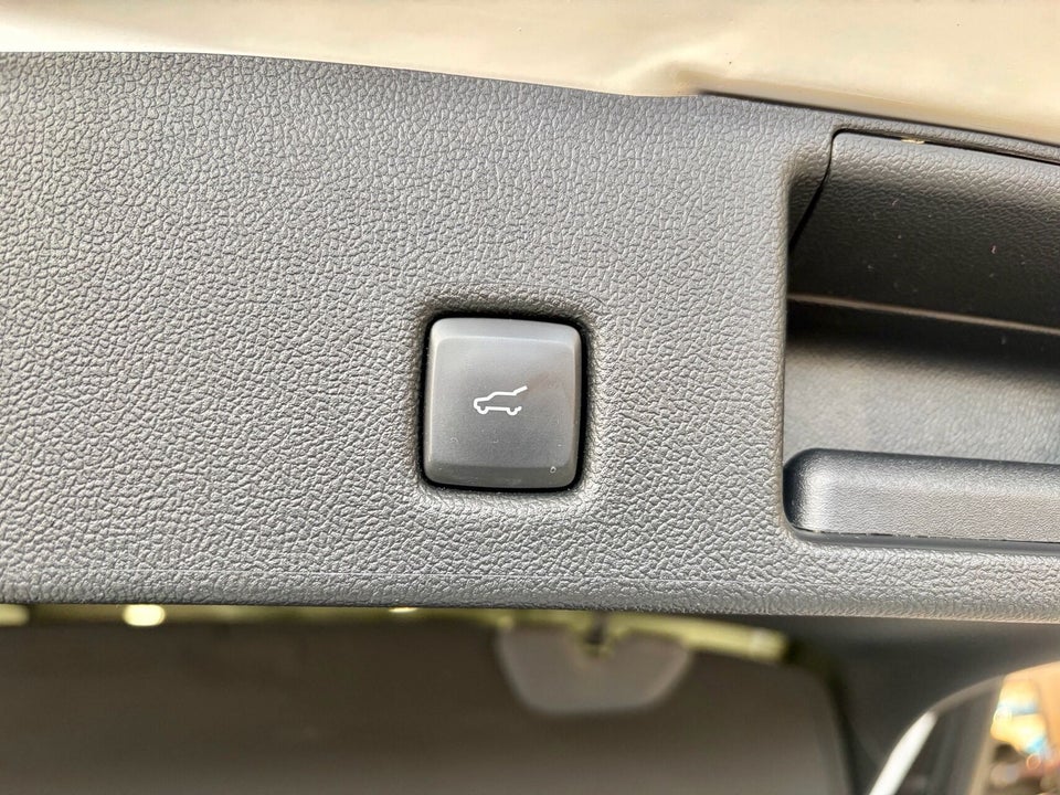 Ford Kuga 2,5 PHEV ST-Line X CVT 5d