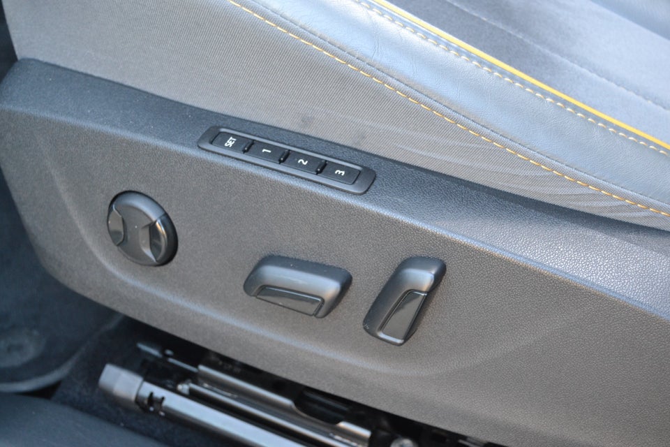 Skoda Enyaq 80 iV Loft 5d