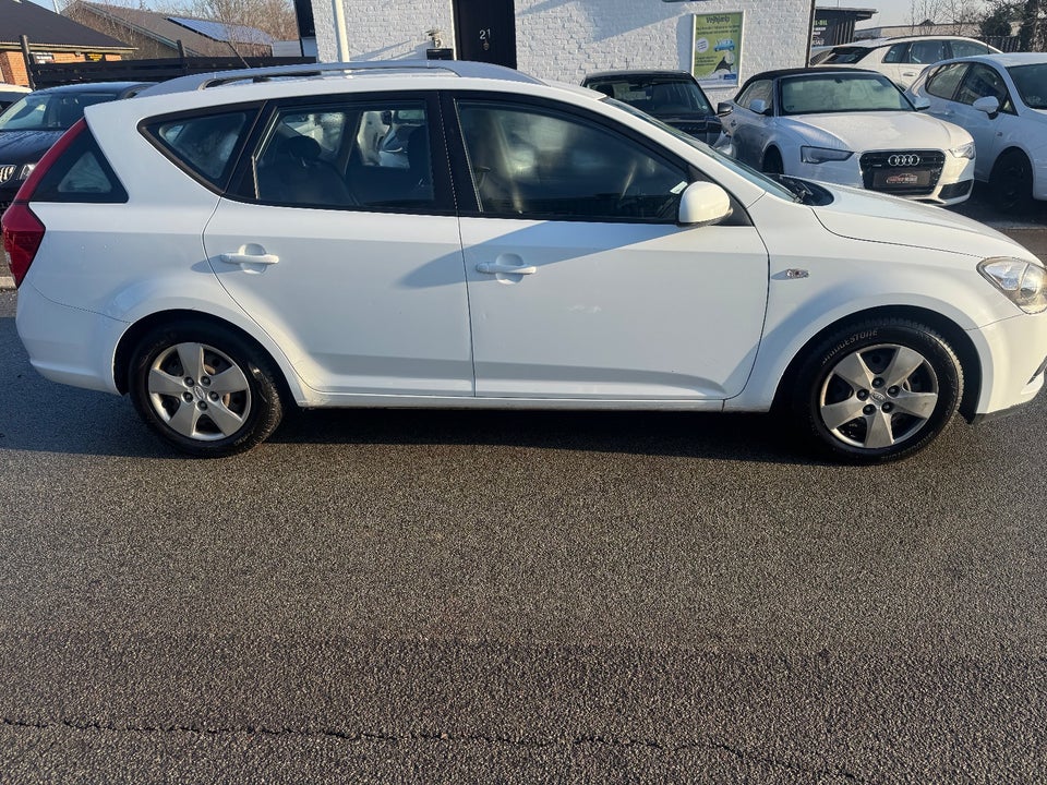 Kia Ceed 1,6 CRDi 90 Active SW 5d