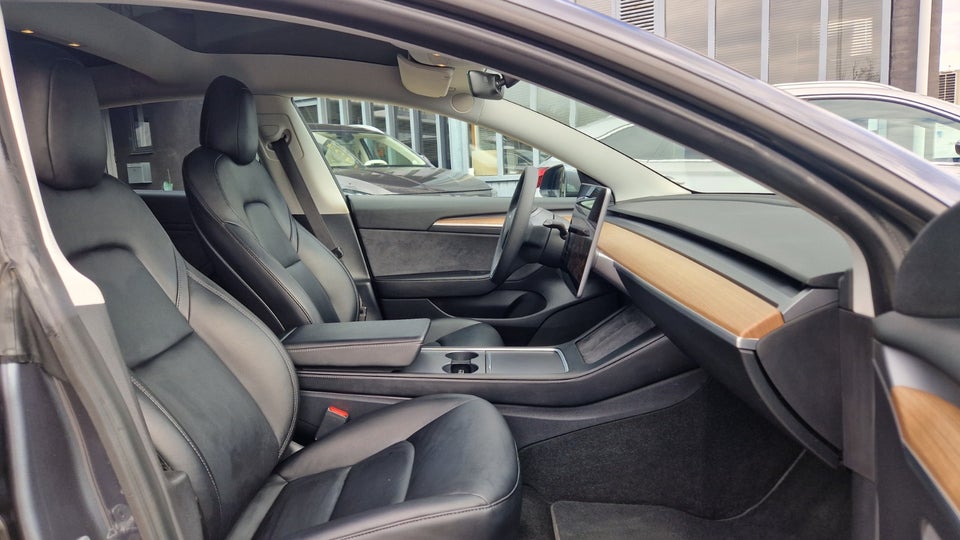 Tesla Model 3 Performance AWD 4d