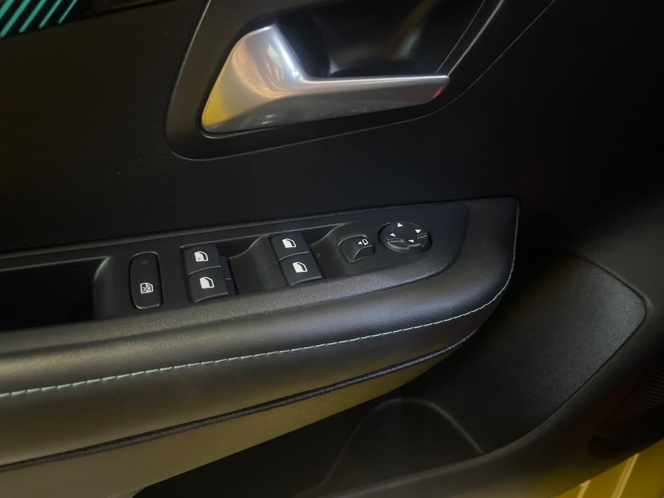 Peugeot e-208 50 Allure 5d