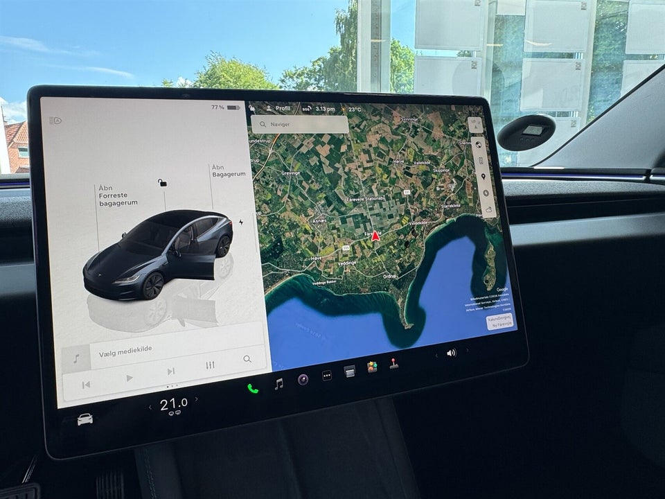 Tesla Model 3 Long Range AWD 4d