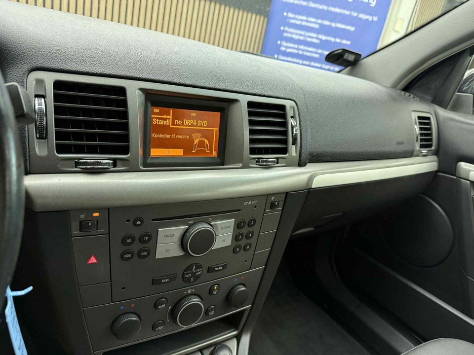 Opel Vectra 1,8 16V 140 Limited 5d