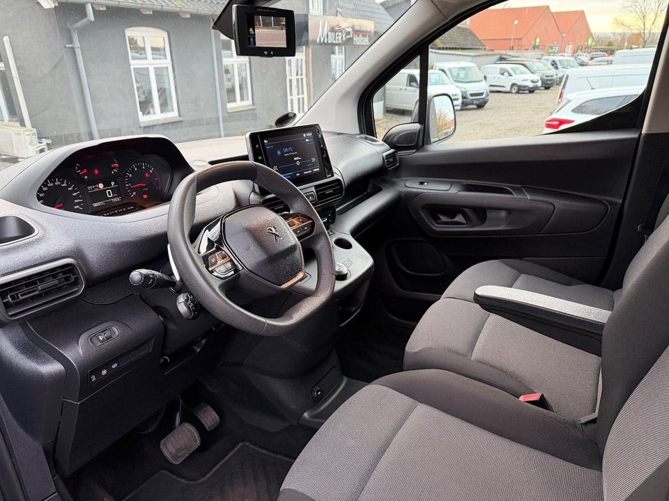 Peugeot Partner 1,5 BlueHDi 130 L1V2 Ultimate EAT8 Van