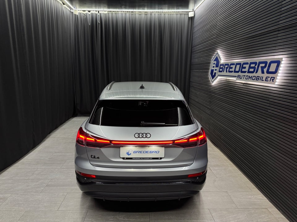 Audi Q4 e-tron 45 S-line 5d