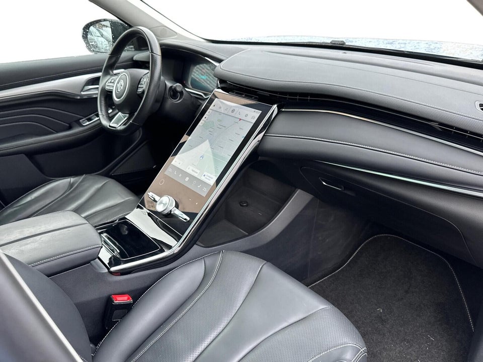 MG Marvel R Luxury 5d