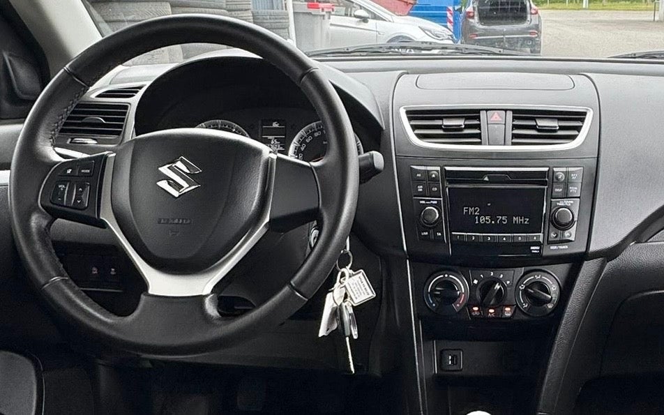 Suzuki Swift 1,2 Dualjet Club 3d
