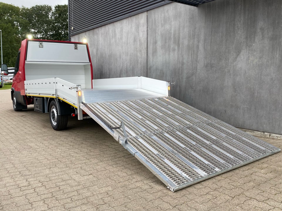 Iveco Daily 3,0 35S18 4100mm Lad AG8