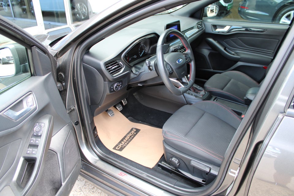 Ford Focus 1,0 EcoBoost mHEV ST-Line stc. Van 5d