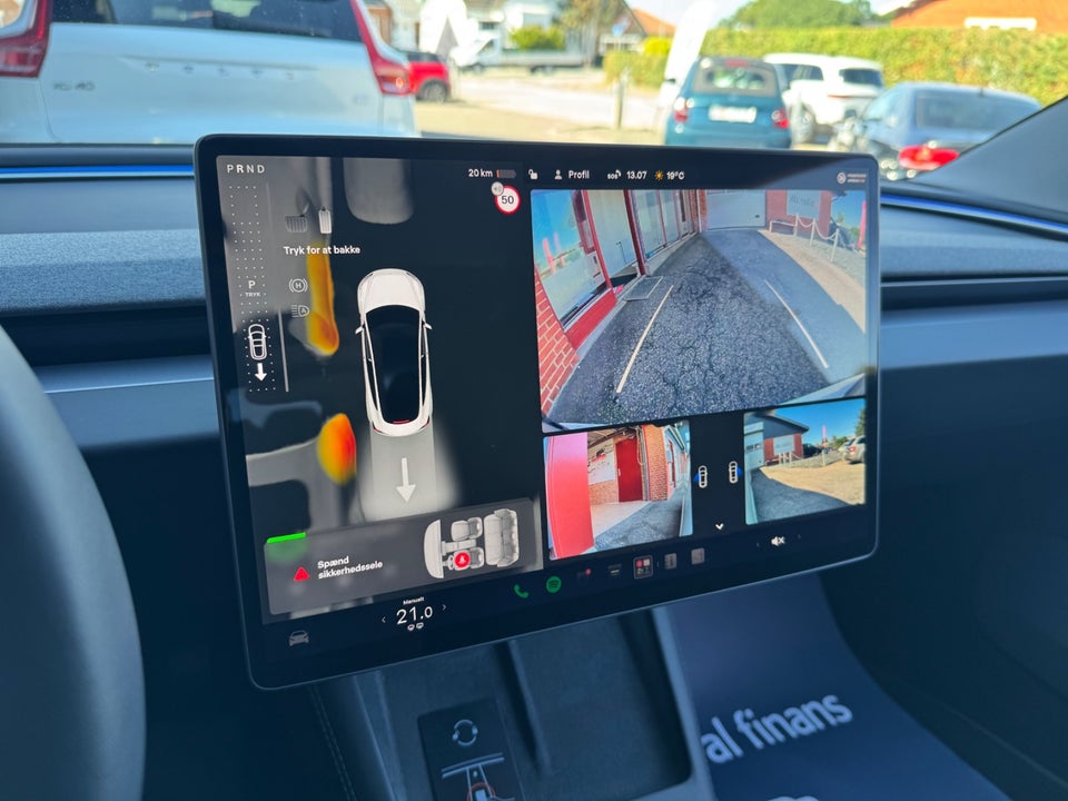 Tesla Model 3 RWD 4d