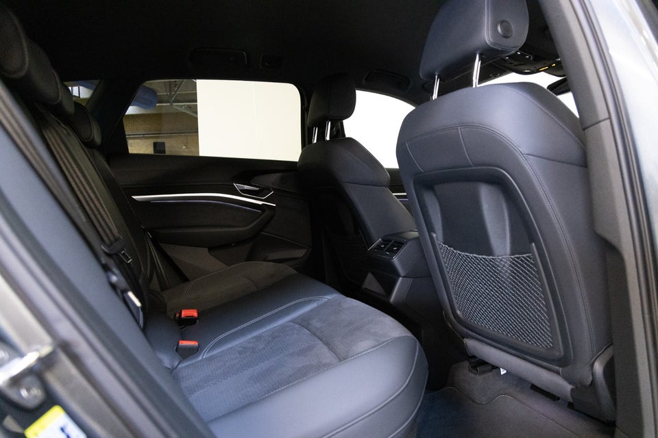 Audi e-tron 55 S-line quattro 5d