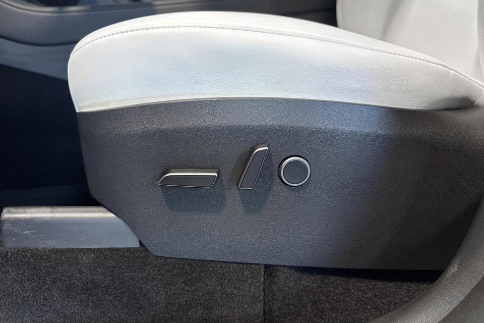 Tesla Model Y Performance AWD 5d