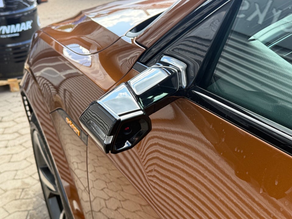 Audi e-tron S quattro 5d