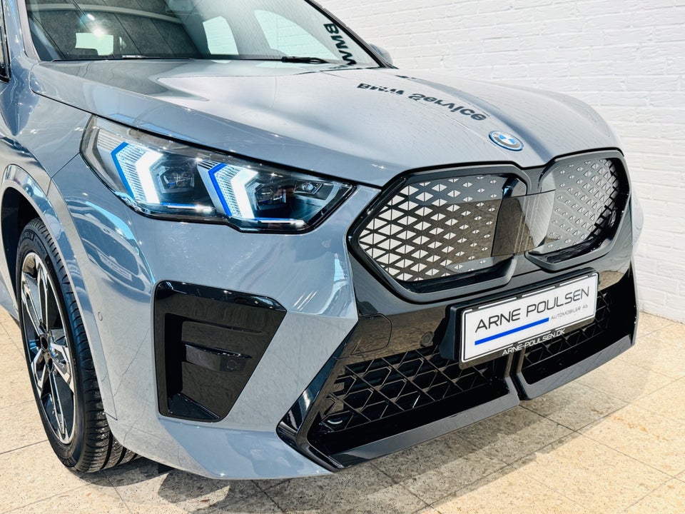 BMW iX2 eDrive20 M-Sport 5d