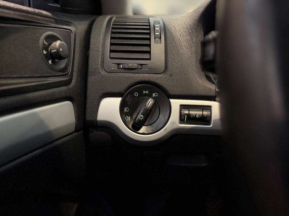 Skoda Octavia 2,0 TDi Ambiente 5d