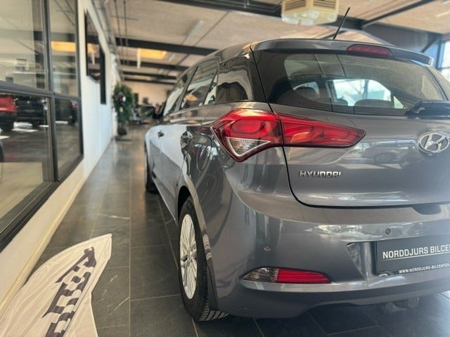 Hyundai i20 1,25 Trend 5d