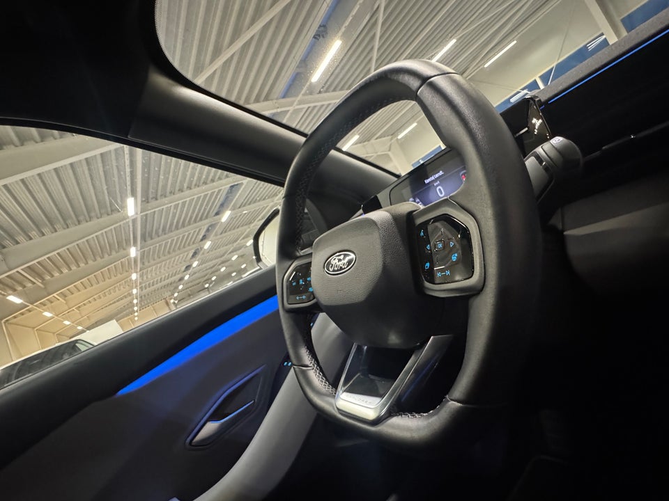 Ford Explorer 82 Premium Extended Range 5d