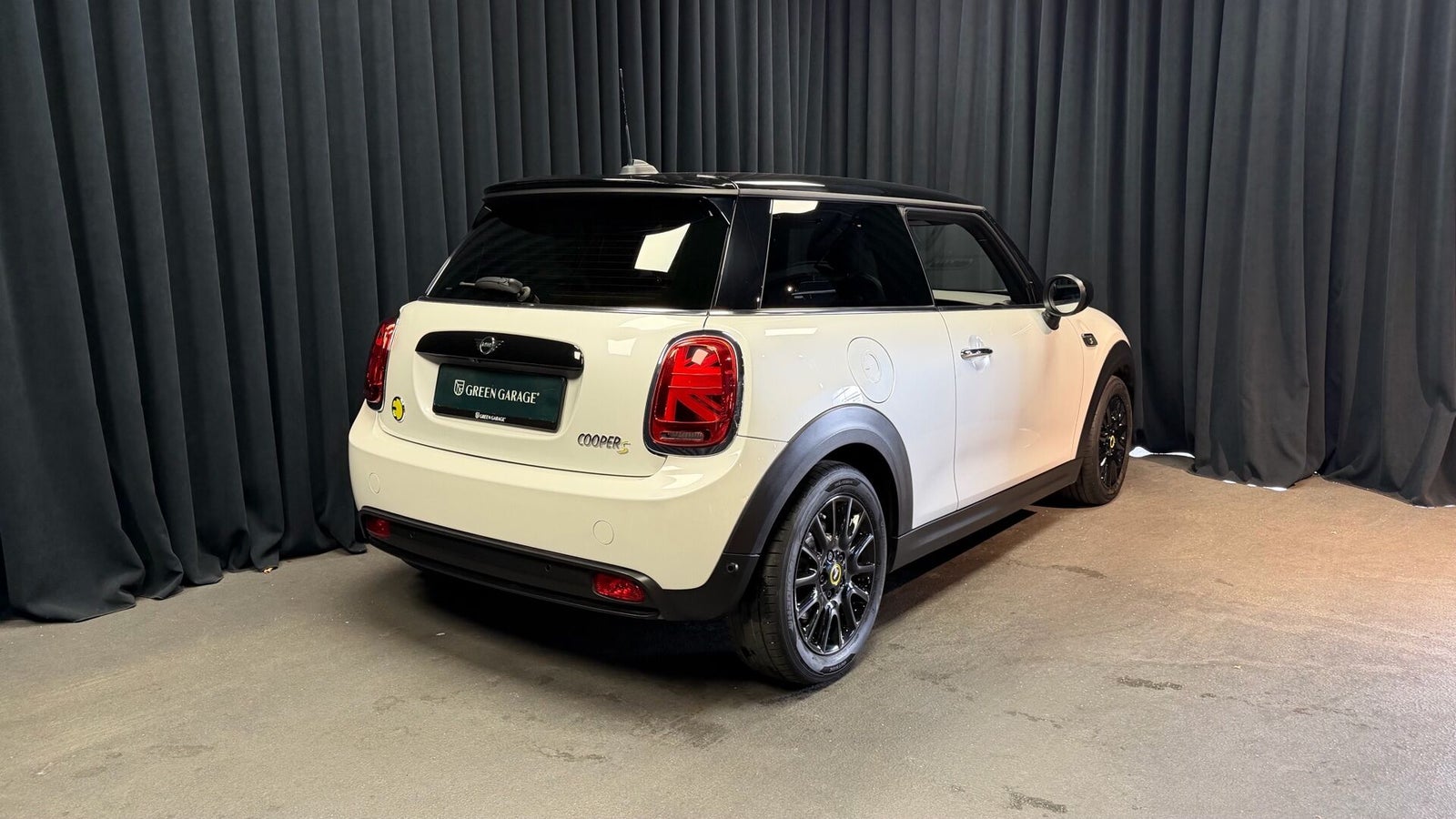 MINI Cooper SE Classic Trim 3d