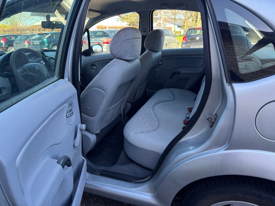 Citroën C3 1,4 Prestige aut. 5d