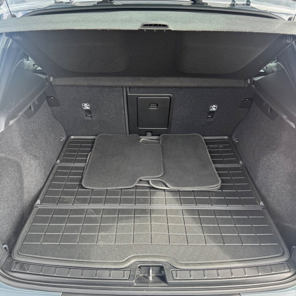 Volvo XC40 P8 ReCharge Twin Pro 5d