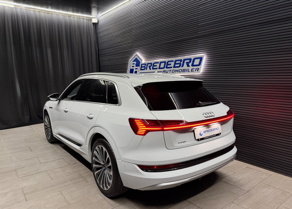 Audi e-tron 55 Advanced quattro 5d