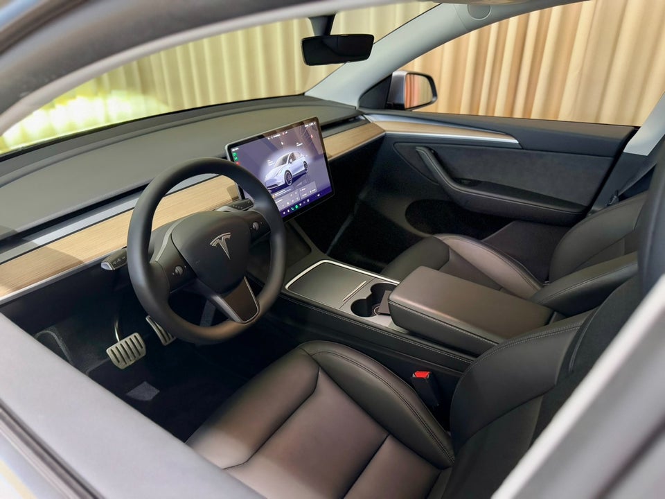 Tesla Model Y Performance AWD 5d