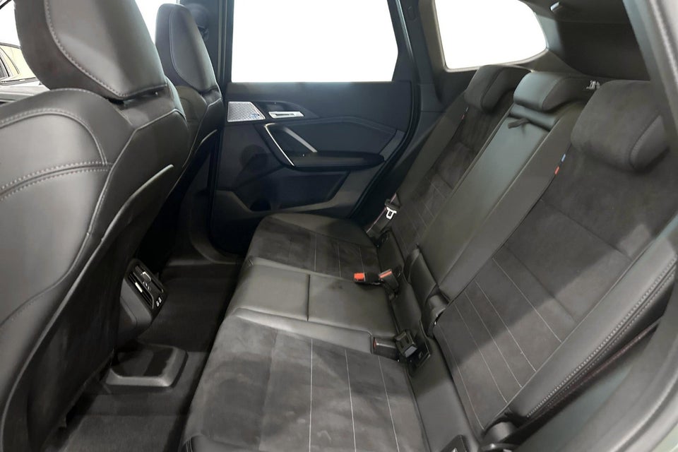 BMW iX1 eDrive20 M-Sport Pro 5d