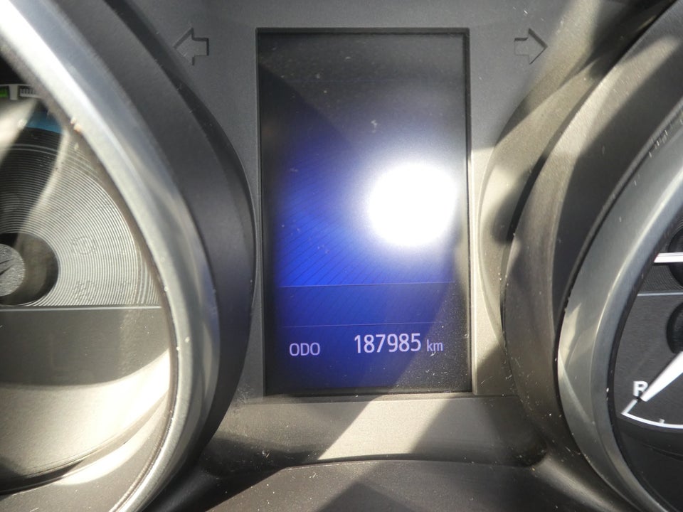 Toyota Auris 1,8 Hybrid H2 Comfort Touring Sports CVT 5d